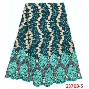Tissu voilé suisse, dentelle de coton aux incrustations de pierre – robe de mariée nigérienne
