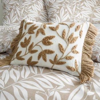 Tufted Sorrel Leaf Design Cushion