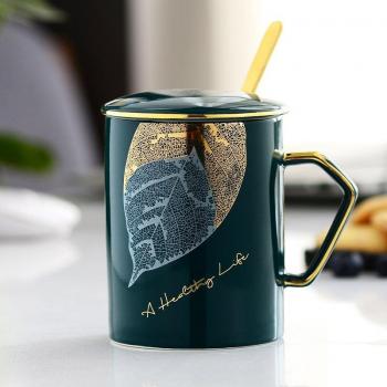 Taza de Café con Auto Agitación y Cuchara