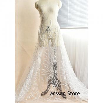 Encaje de Boda con Diseño de Hojas
