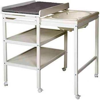 Bade-Wickel-Kombination mit ausziehbarer Wickelauflage