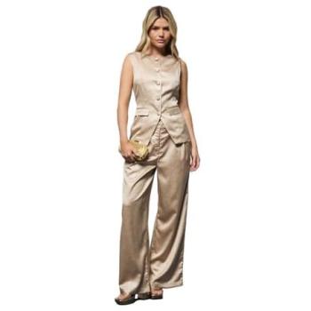 Long Line Satin Waistcoat in Champagne – Women’s 8