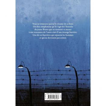 Le garçon en pyjama rayé