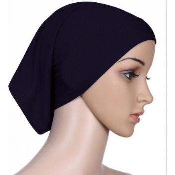 Hijab Elegante con Detalle de Perlas