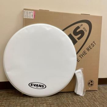 Evans 28-Inch White MX2 Drum Head