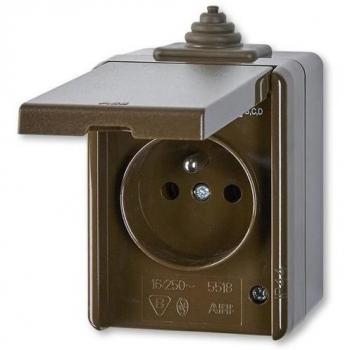 ABB Praktik 5518-2929 H, jednonásobná nástěnná zásuvka s víčkem, IP44, hnědá
