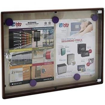 Anuncio Interactivo con Bloqueo y Acabado Madera Oscura