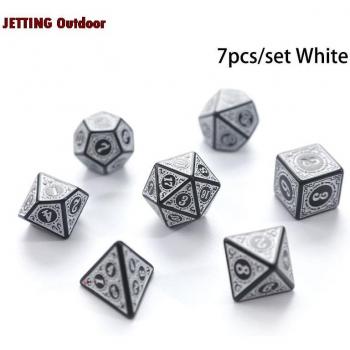Kit de Dados D&D con Diseño Tallado