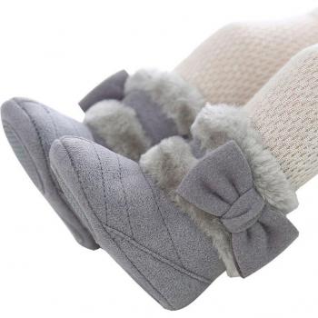 Botines cálidos para niño pequeño
