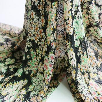 Kleiderschmuck: Burnout-Schwarze Blumen-Seide
