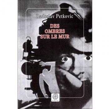 Des ombres sur le mur