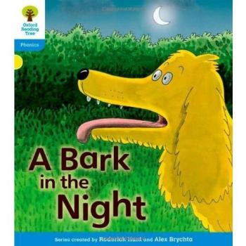 Oxford Reading Tree: Level 3: Floppy's Phonics Fiction: A Bark in the Night