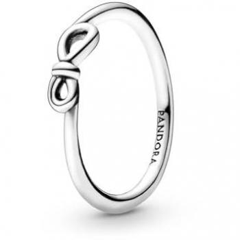 Anillo Rosado Triángulo de Margaritas Pandora 60