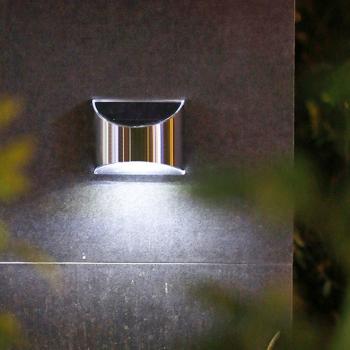 Lámpara de Pared Solar con Detección de Movimiento