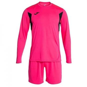 Joma Triumph Langarmtrikot kombiniert mit Trainingsshorts