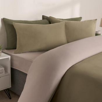 Plain Reversible Duvet Cover with Matching Pillowcases