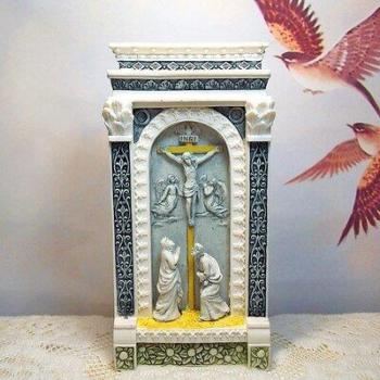Crucifix en résine avec Christ