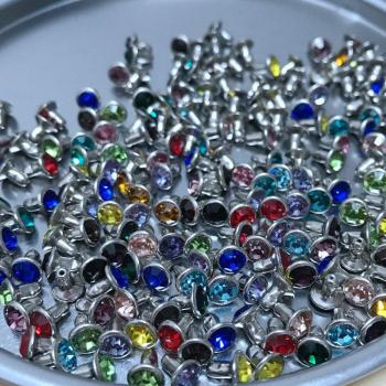 Set DIY 100 Piezas 4 mm: CZ, Oros y Cuero