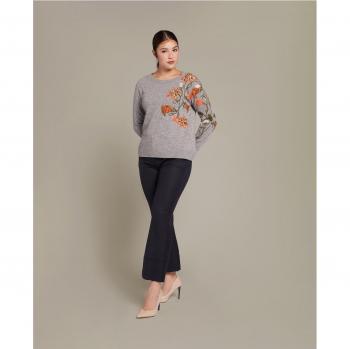 Pantalones kick flare de talla grande con raya planchada de Elena Miró