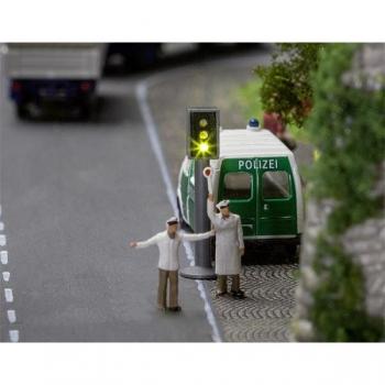 Quatre Figures d’Attente – Modèle HO 1/87 – Préparer 10706