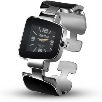 Fashionable Women's Wristwatch