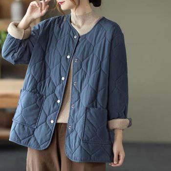 Veste d'hiver minimaliste à boutons