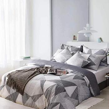 Smooth Silk Microfiber Quilt Set