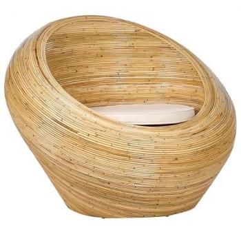 Silla de ratán natural para interior y exterior con cojín beige Maiori