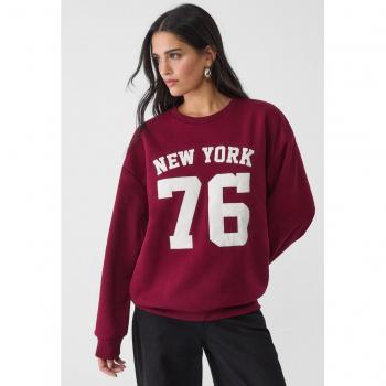Stradivarius Burgundy Sweatshirt with Number Print S