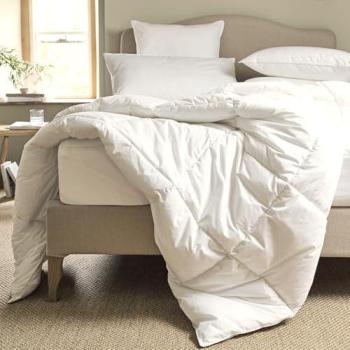 White Christy King Duvet – 13.5 Tog Hollowfibre Comfort