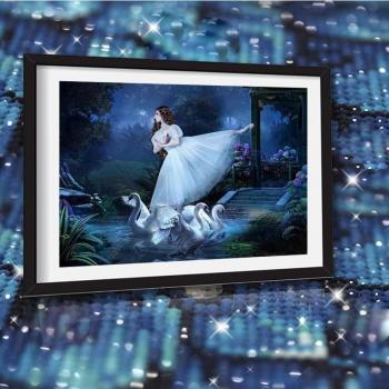 Swan Eleganza: Ricamo a Diamanti e Strass (20x30cm)