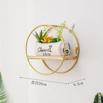 Rangement mural bricolage style nordique