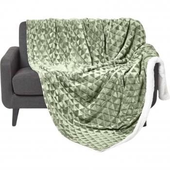 Homescapes 160 x 200 cm Velvet Throw, Sage Green, Geometric Triangle Design