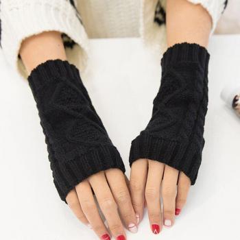 Ladies' Knitted Fingerless Winter Gloves