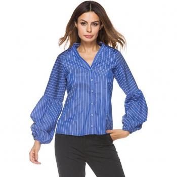 Blusa de Manga Puff a Rayas con Detalle de Patchwork y Botones