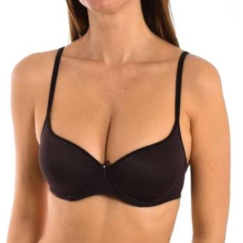 Sedere di Selene in Carlotta Marrone