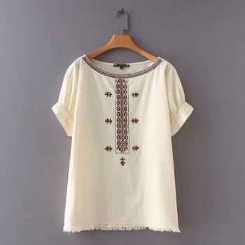 Tops Bordados de Verano para Mujeres con Borlas