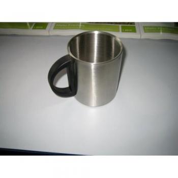 Thermobecher aus Edelstahl mit praktischem Kunststoffgriff