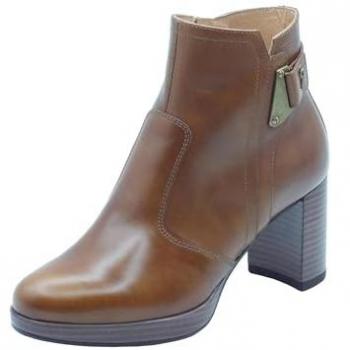 Botines Elegantes NERO GIARDINI I411220D-400 Marrón