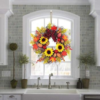 White Round Leaf Garland Door Hanging