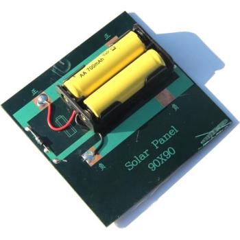 Chargeur solaire 1 W / 4 V avec base de recharge AA