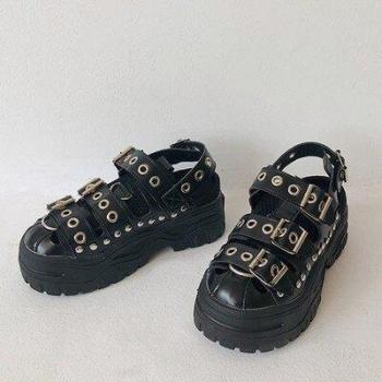 Sandalias de cuña para mujer en color negro, zapatos de gladiador con punta abierta y hebilla metálica, plataforma Lolita AA-517
