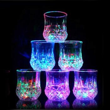 Taza de Cristal Activada para Bebidas Navideñas