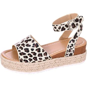Modische Keilschuhe für den Sommer
