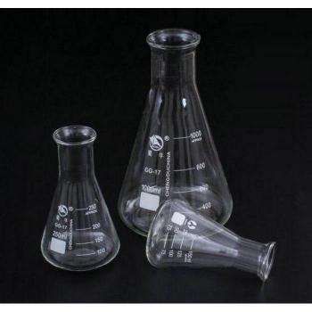 Matraz Borosilicato Triángulo 4x