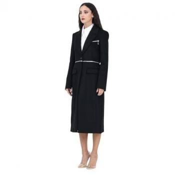 Cappotto nero da donna con maxi-zip in vita