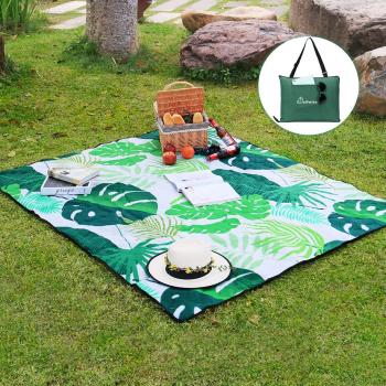 WolfWise Wasserdichte Picknickdecke 180x150 cm – leicht zusammenklappbar