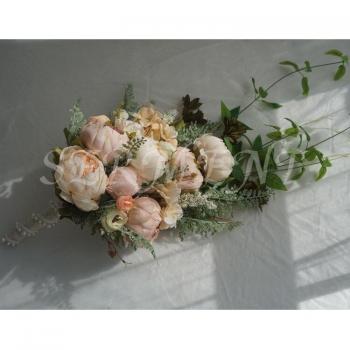 Tapis de pivoines en forme de goutte