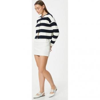 Koton Damen Strickjacke mit Knöpfen und Rundhalsausschnitt