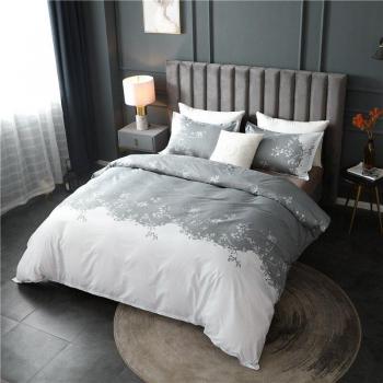 Queen Size White Down Alternative Comforter
